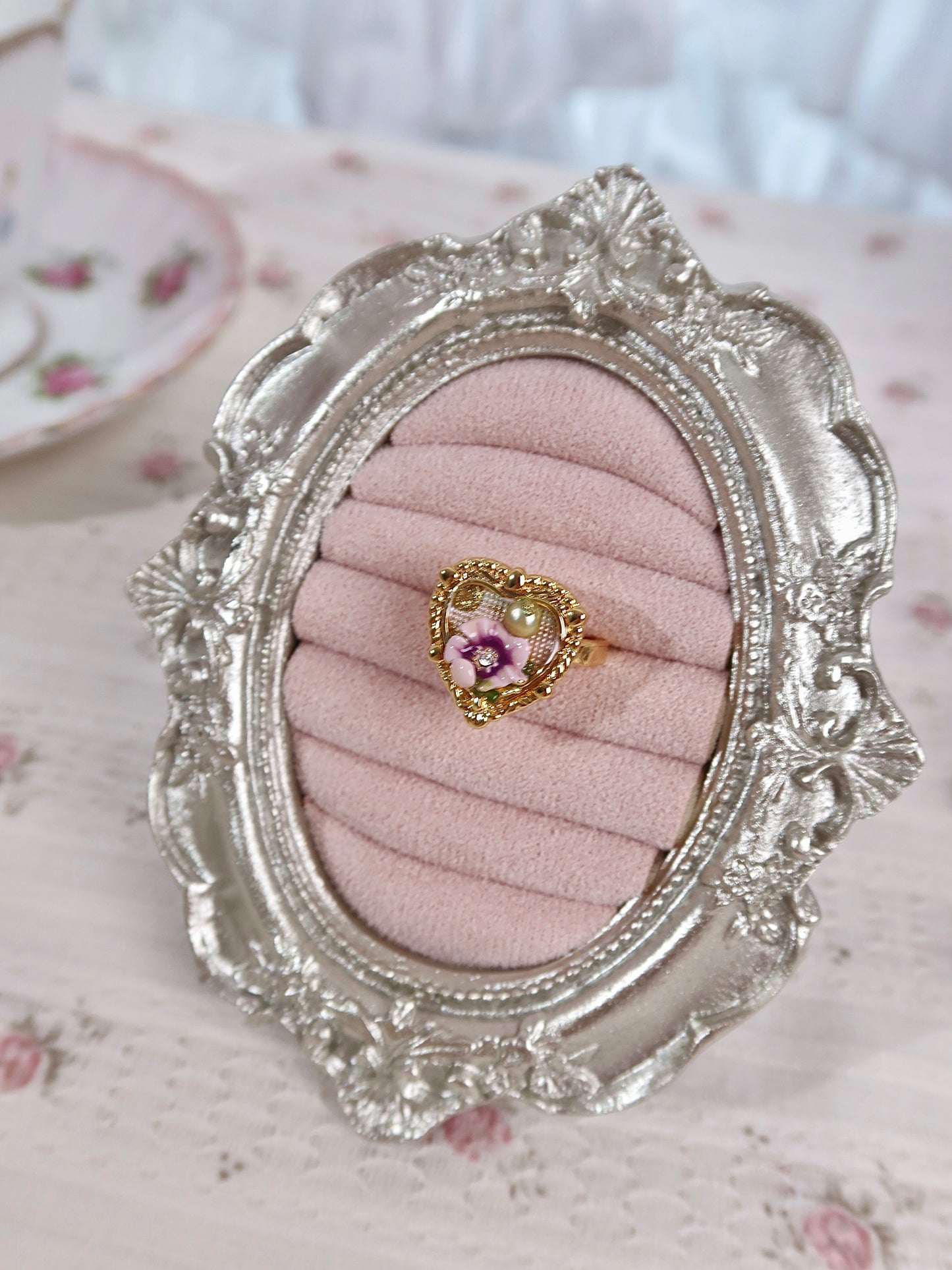 Vintage Heart Floral Pearl Gold Ring