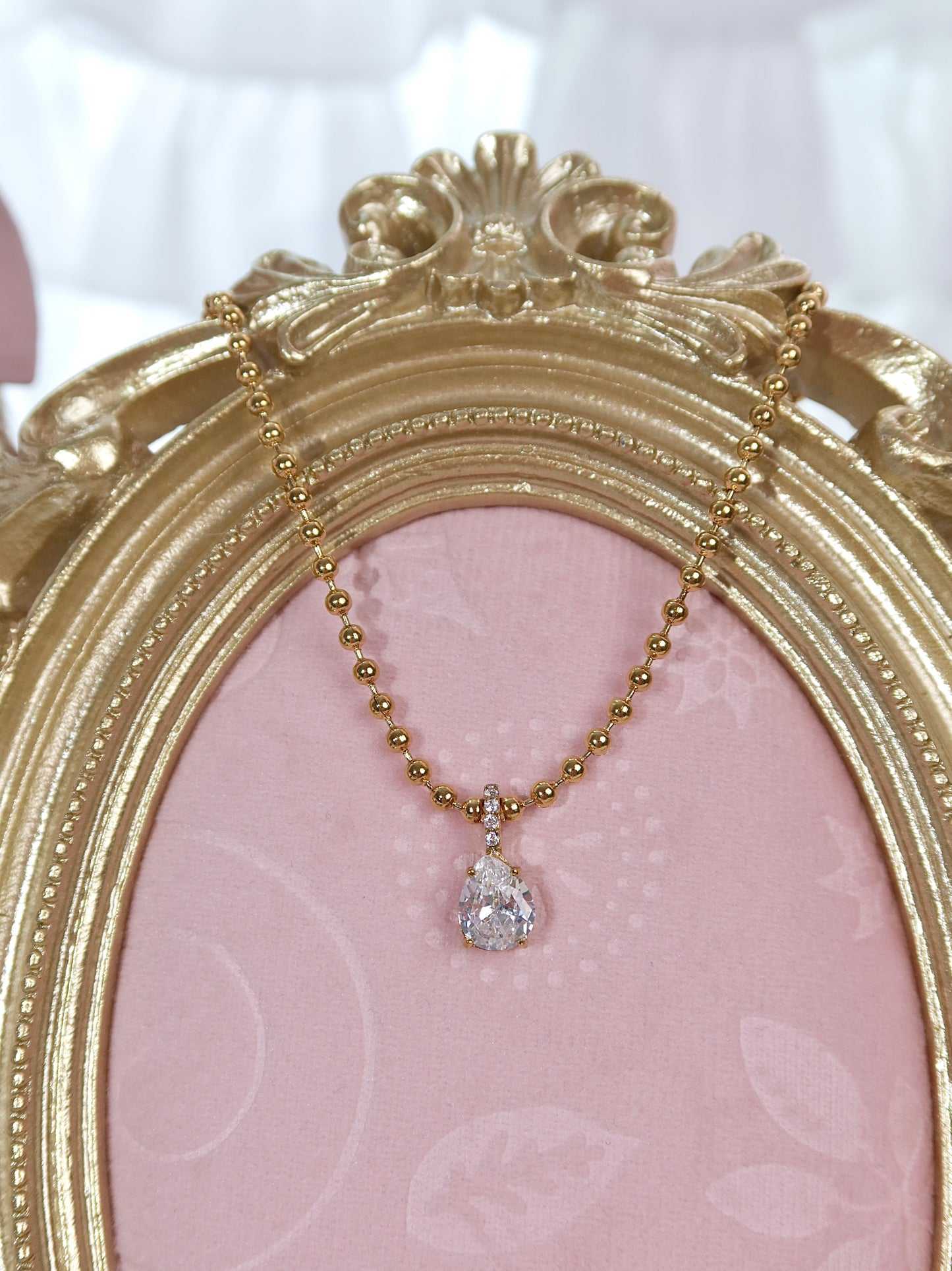 Teardrop Zircon Necklace