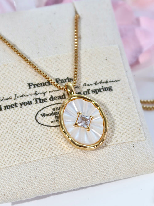 Natural Mother-of-Pearl Necklace