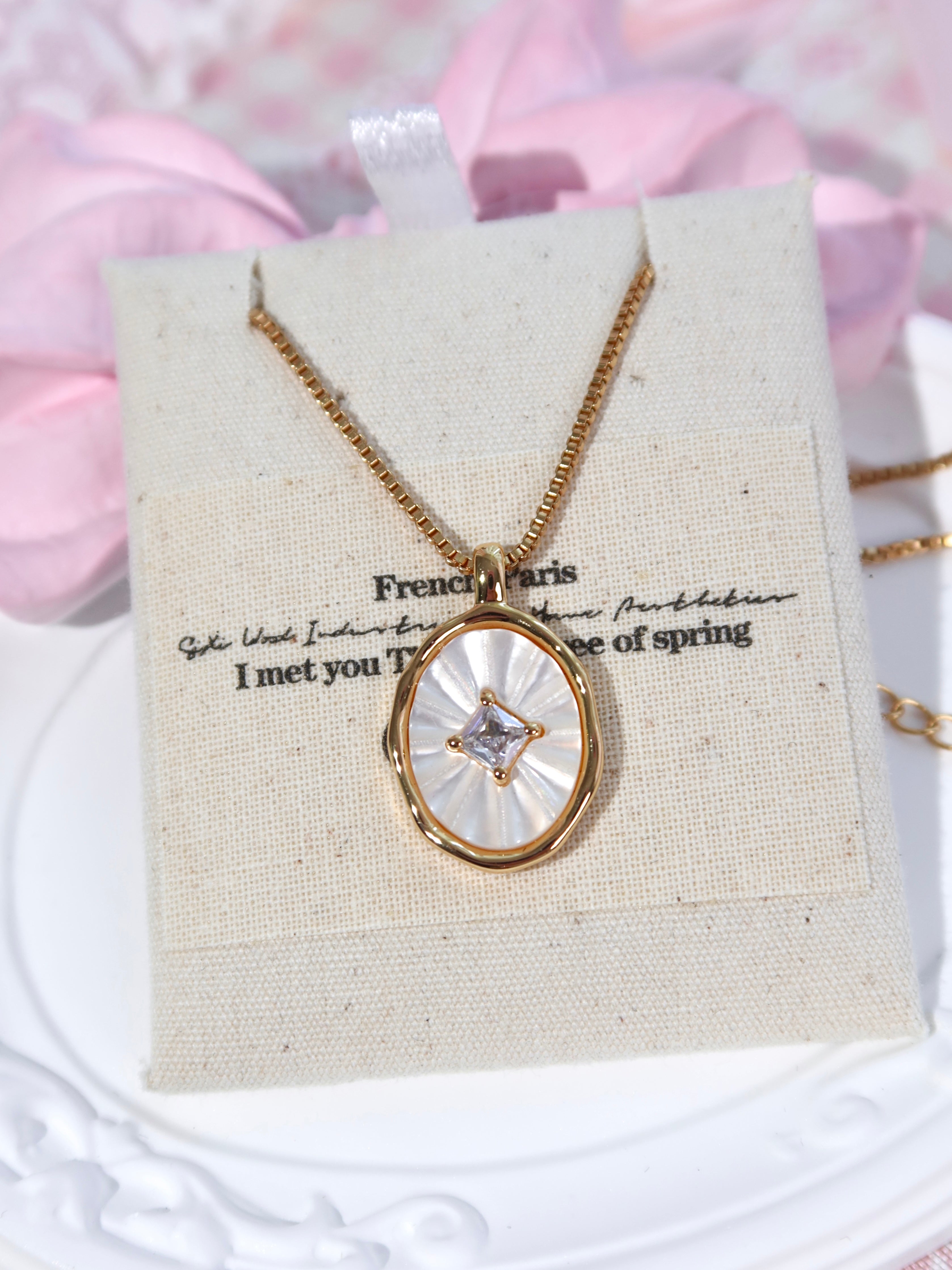 Natural Mother-of-Pearl Necklace