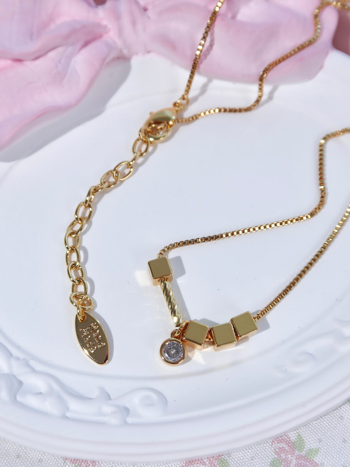Delicate Sparkle Necklace